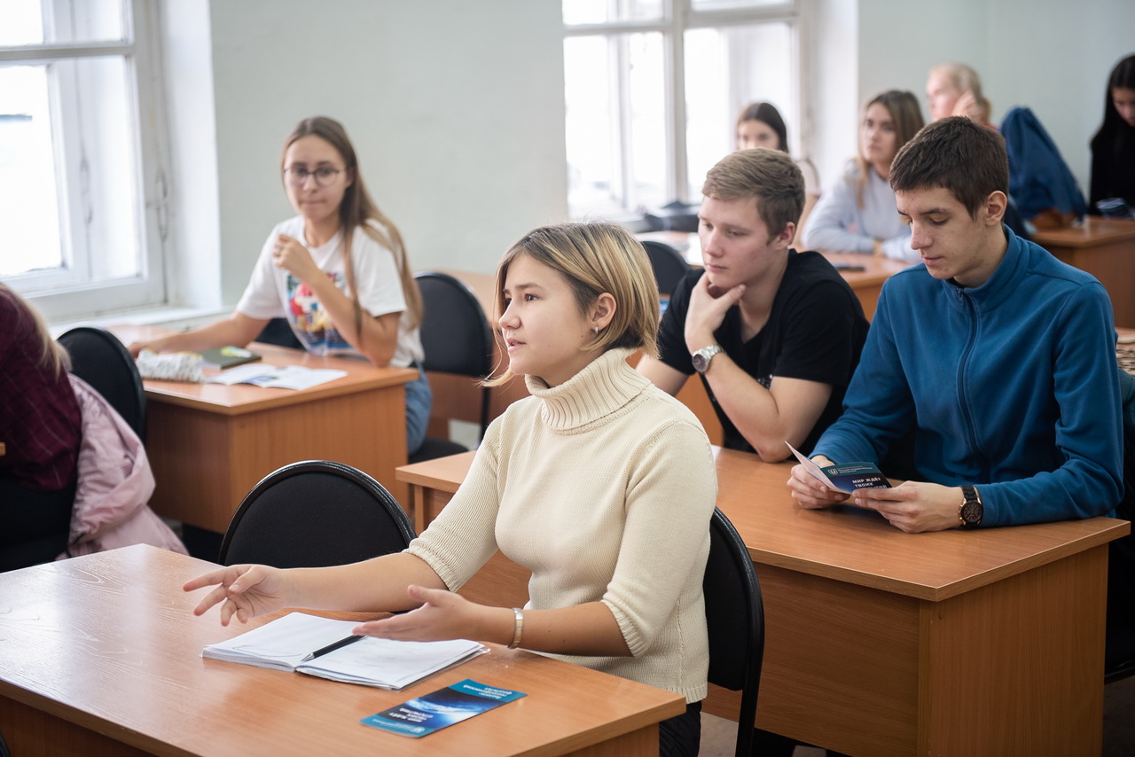 Томские школьники на профориентационной встрече